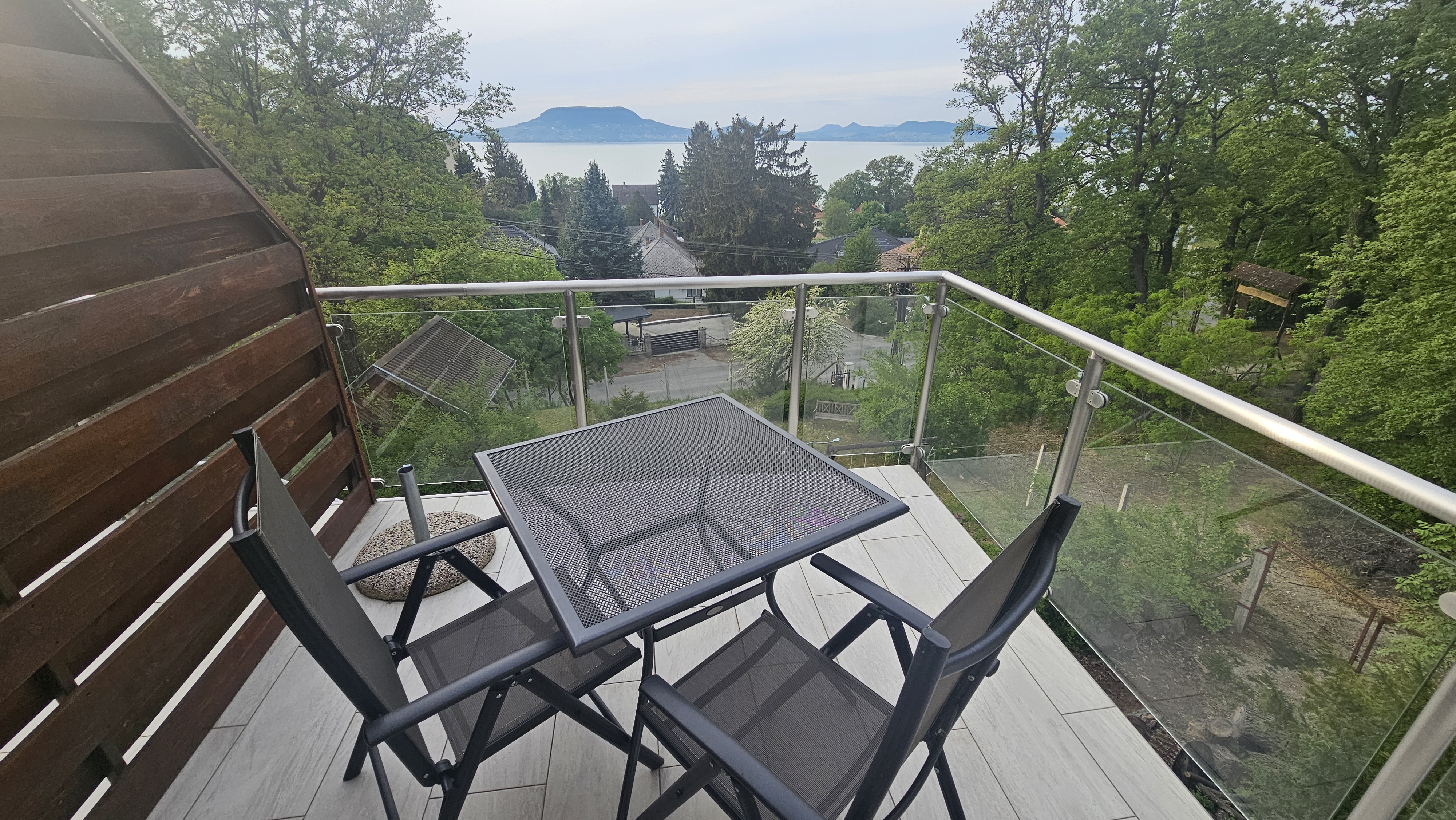 Hilltop Apartments